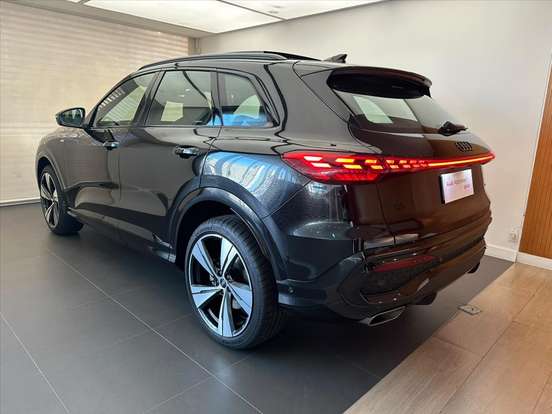 AUDI-Q5-2025