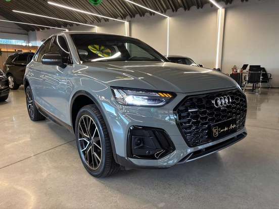 AUDI-Q5-2021
