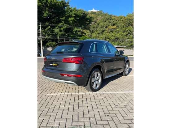 AUDI-Q5-2017