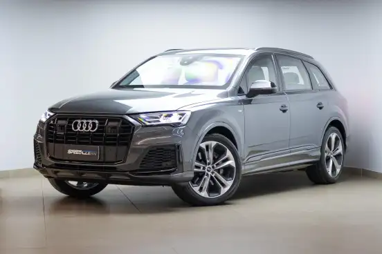 AUDI-Q7-2022