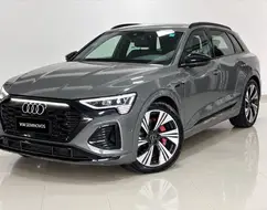 AUDI Q8 E-TRON 55 ELÉTRICO PERFORMANCE BLACK QUATTRO AUDI Q8 E-TRON 55 ELÉTRICO PERFORMANCE BLACK QUATTRO