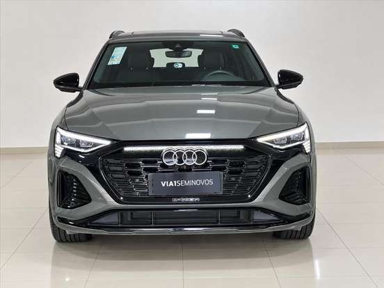 AUDI-Q8 E-TRON-55 ELÉTRICO PERFORMANCE BLACK QUATTRO AUDI-Q8 E-TRON-2023