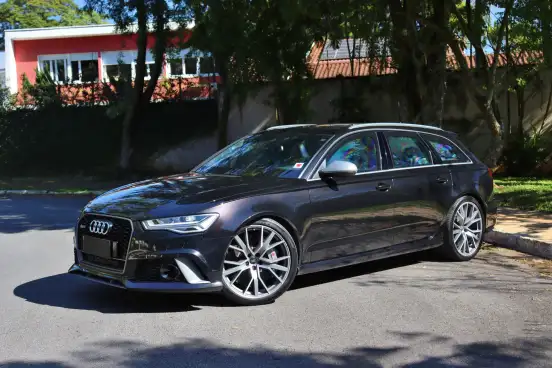 AUDI-RS6-2018