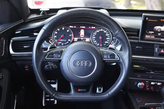 AUDI-RS6-4.0 AVANT V8 32V BI-TURBO GASOLINA 4P TIPTRONIC AUDI-RS6-2018