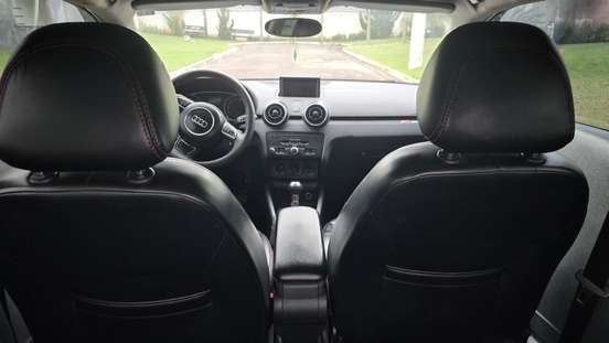 AUDI-A1-1.4 TFSI ATTRACTION 16V 122CV GASOLINA 2P AUTOMÁTICO AUDI-A1-2011