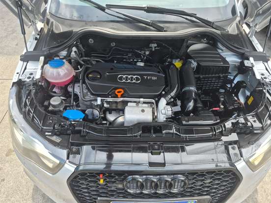 AUDI-A1-1.4 TFSI ATTRACTION 16V 122CV GASOLINA 2P AUTOMÁTICO AUDI-A1-2011