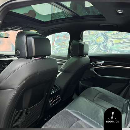 AUDI-E-TRON-2021