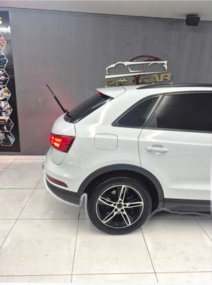 AUDI-Q3-2017