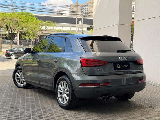 AUDI-Q3-2017