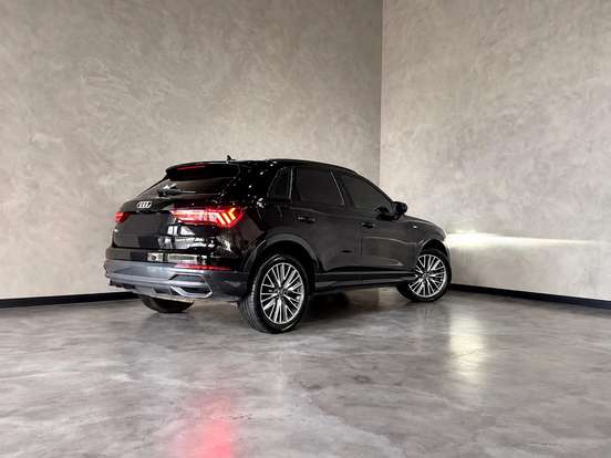 AUDI-Q3-2.0 40 TFSI GASOLINA PERFORMANCE BLACK QUATTRO TIPTRONIC AUDI-Q3-2022
