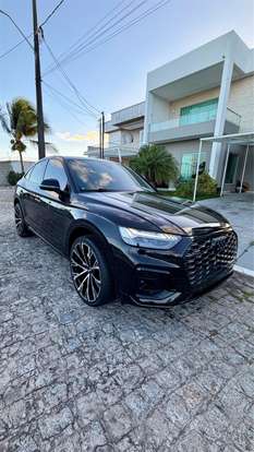 AUDI-Q5-2021