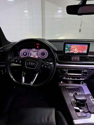 AUDI-Q5-2018
