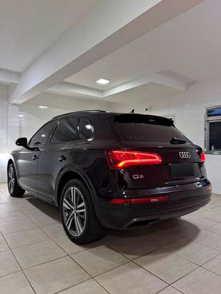 AUDI-Q5-2018
