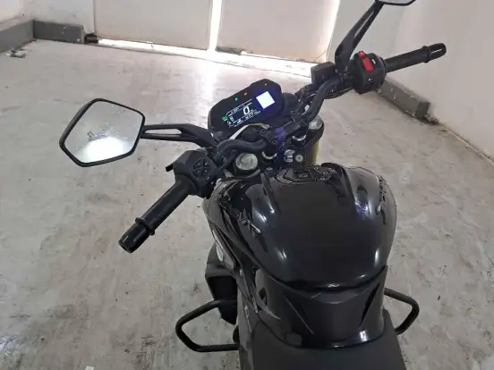 BAJAJ-DOMINAR NS400Z-2025