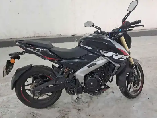 BAJAJ-DOMINAR NS400Z-2025