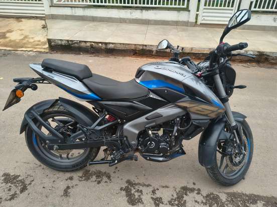 BAJAJ-DOMINAR NS160 BAJAJ-DOMINAR NS160-2025