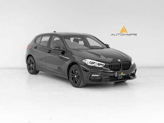BMW-118i-2022