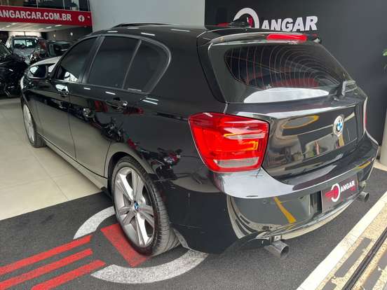 BMW-118i-1.6 FULL 16V TURBO GASOLINA 4P AUTOMÁTICO BMW-118i-2013