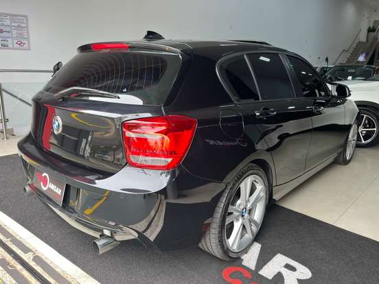 BMW-118i-1.6 FULL 16V TURBO GASOLINA 4P AUTOMÁTICO BMW-118i-2013