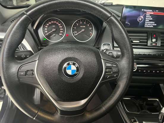 BMW-118i-2013