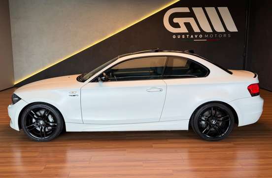 BMW-135i-2011