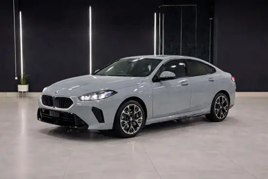 BMW-220i-2025