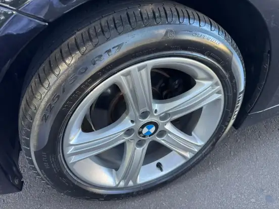 BMW-320i-2014