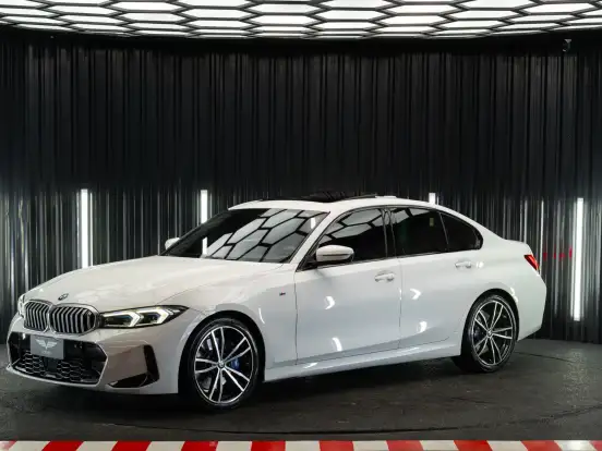 BMW-320i-2.0 16V TURBO FLEX M SPORT AUTOMÁTICO BMW-320i-2022