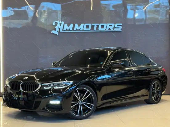 BMW-320i-2022