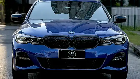 BMW-320i-2021