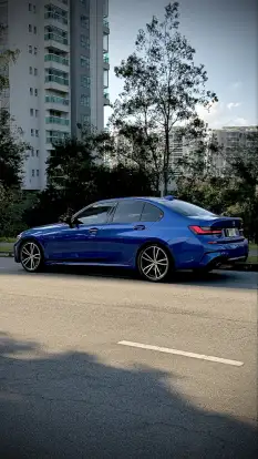 BMW-320i-2021