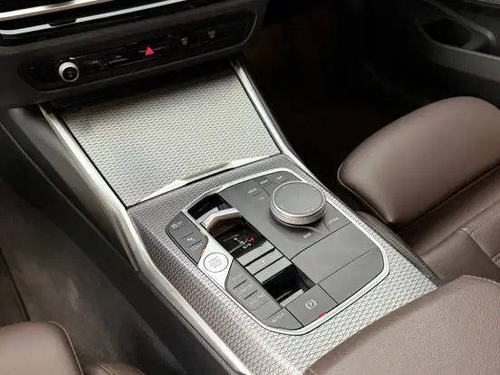 BMW-320i-2.0 16V TURBO FLEX M SPORT AUTOMÁTICO BMW-320i-2022