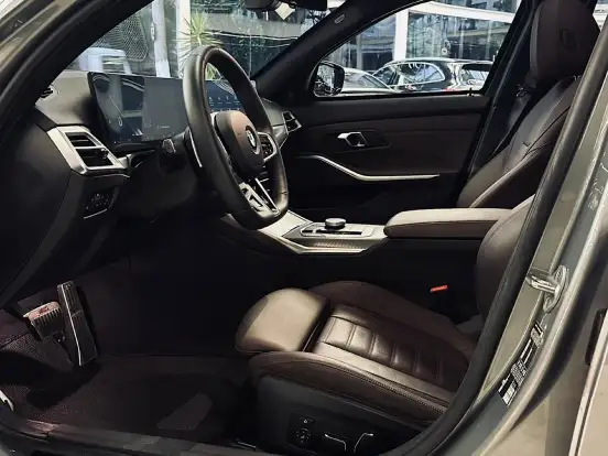 BMW-320i-2026