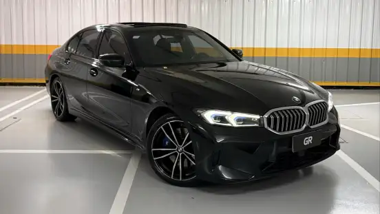 BMW-320i-2023