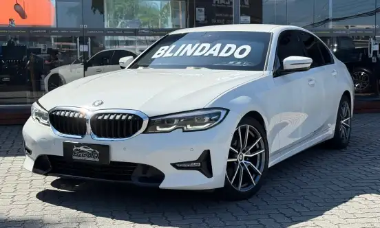 BMW-320i-2020