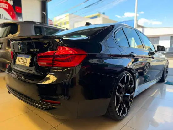 BMW-320i-2.0 SPORT 16V TURBO ACTIVE FLEX 4P AUTOMÁTICO BMW-320i-2017