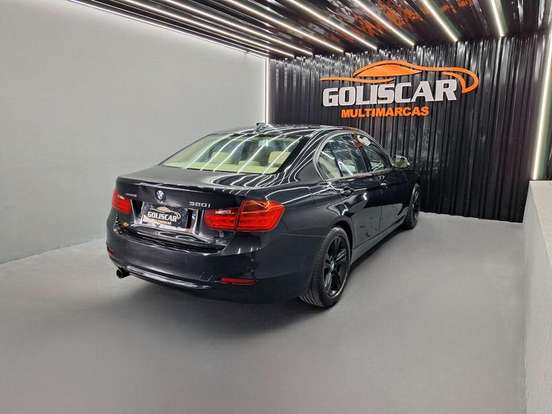 BMW-320i-2015