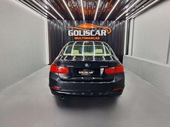 BMW-320i-2015