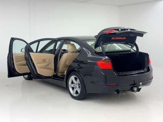 BMW-320i-2.0 16V TURBO ACTIVE FLEX 4P AUTOMÁTICO BMW-320i-2015