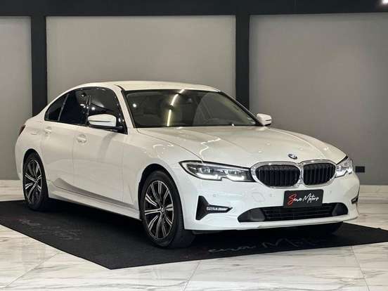 BMW-320i-2020
