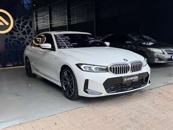 BMW-320i-2023