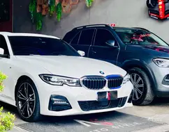 BMW 320i 2.0 16V TURBO GASOLINA M SPORT AUTOMÁTICO BMW 320i 2.0 16V TURBO GASOLINA M SPORT AUTOMÁTICO