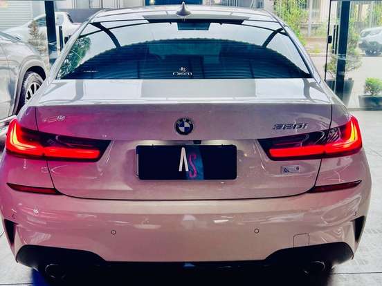 BMW-320i-2.0 16V TURBO GASOLINA M SPORT AUTOMÁTICO BMW-320i-2020