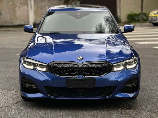 BMW-320i-2020