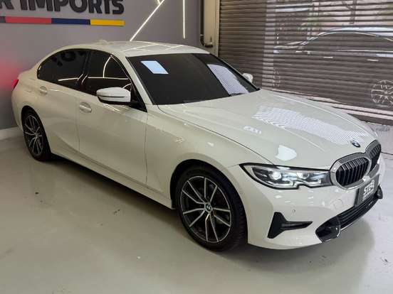 BMW-320i-2019