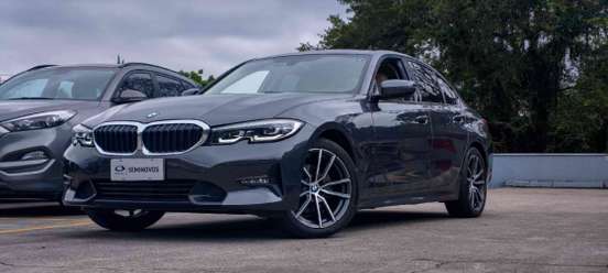 BMW-320i-2019