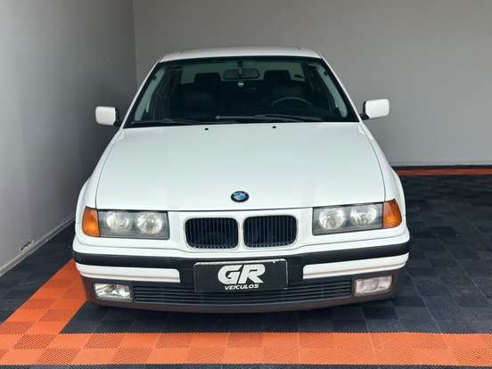 BMW-325i-2.5 SEDAN 24V GASOLINA 4P AUTOMÁTICO BMW-325i-1995
