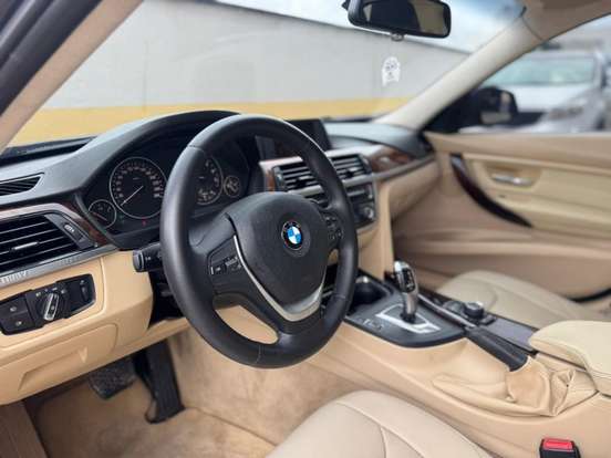 BMW-328i-2012