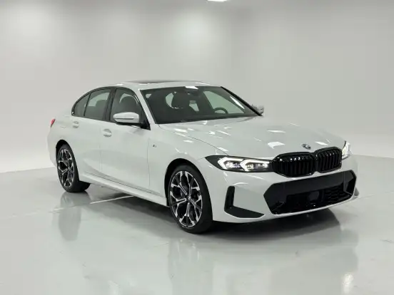BMW-330e-2.0 16V TURBO HÍBRIDO M SPORT AUTOMÁTICO BMW-330e-2025