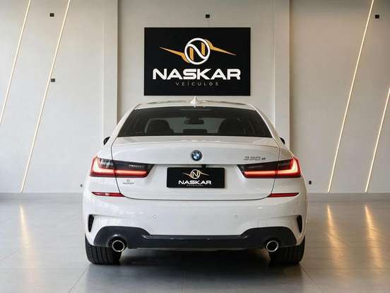 BMW-330e-2.0 16V TURBO HÍBRIDO M SPORT AUTOMÁTICO BMW-330e-2022